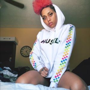 Hustle hoodie